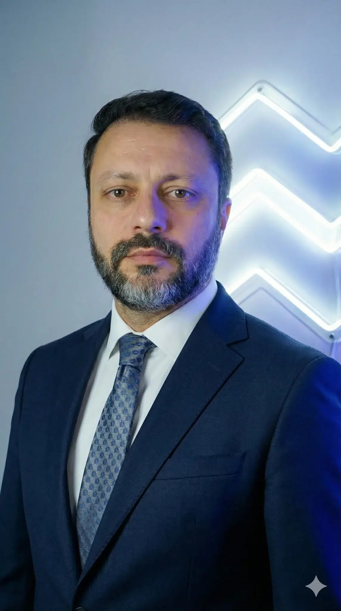 Jarred Wakefield, Director General en CPCON Nueva York, responsable de controles internos y cumplimiento financiero